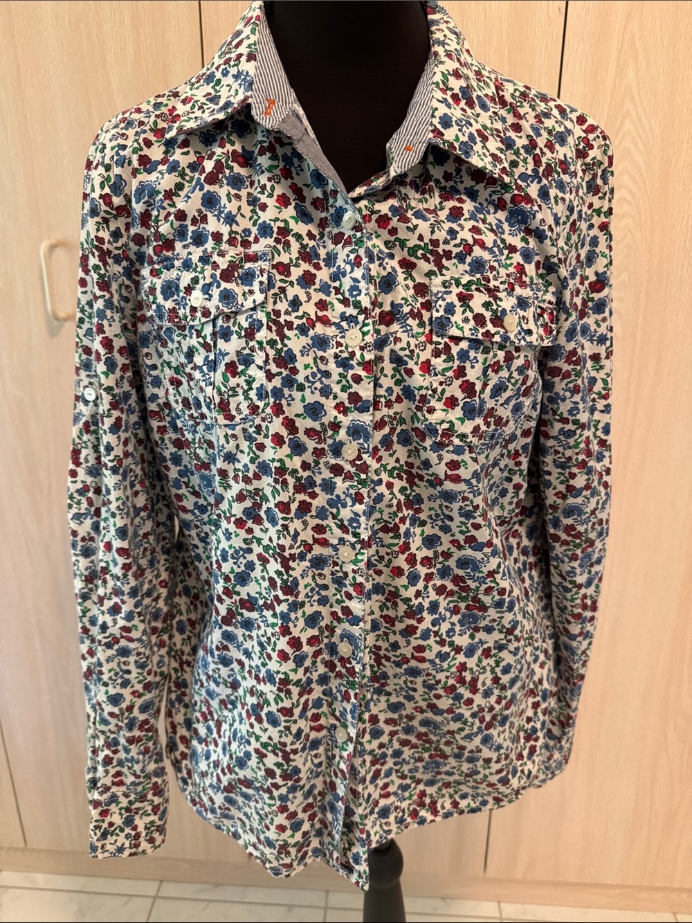 Tommy Hilfiger 100% Cotton Floral Button Down Shirt